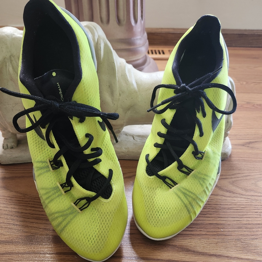 Nike Green and Black Athletic Shoes